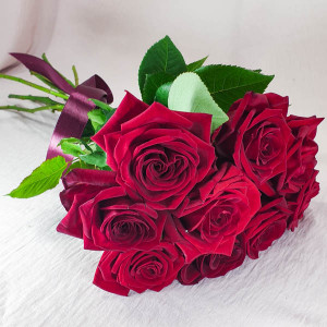 Страсть - букет из красных роз (50см)